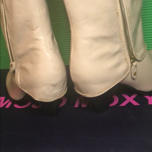 MOJO MOXY OFF WHITE LEATHER BOOTS, SZ 8.5 - Picture 4 of 7